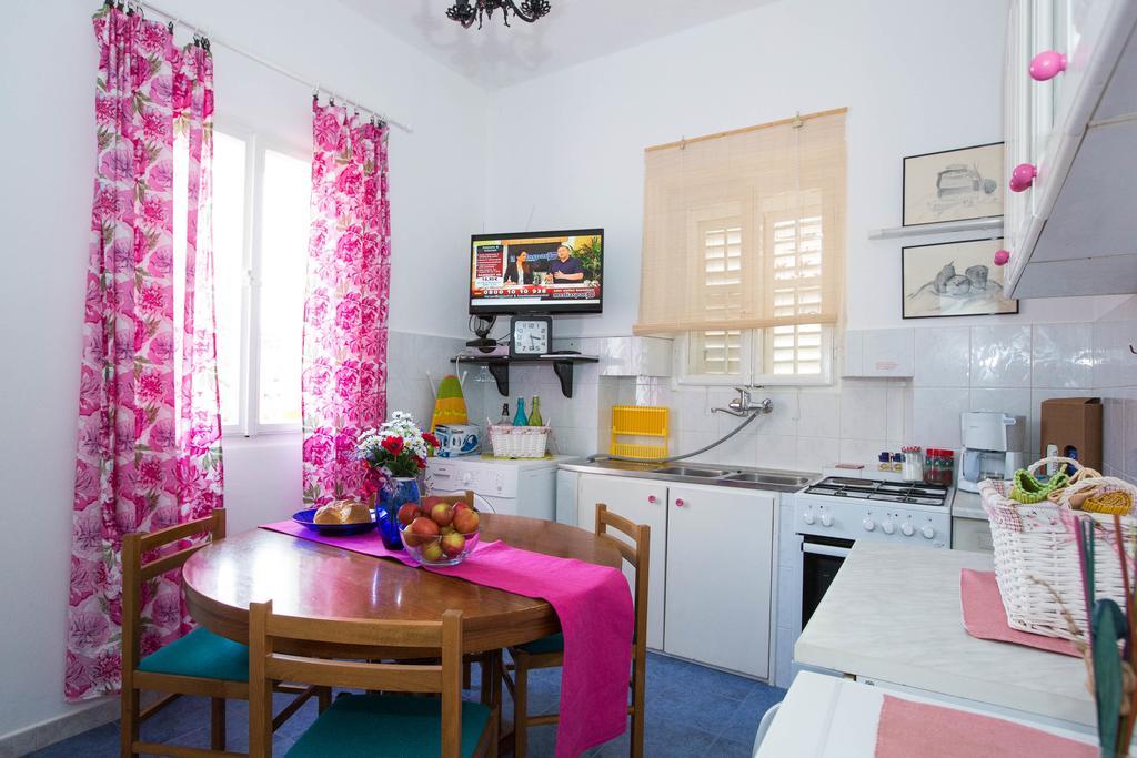Apartment Bear Дубровник Екстериор снимка